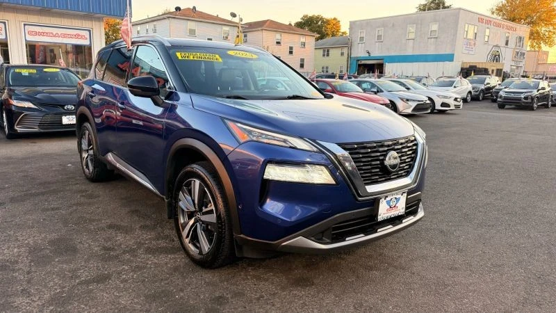 2023 Nissan Rogue - Image 2 of 12