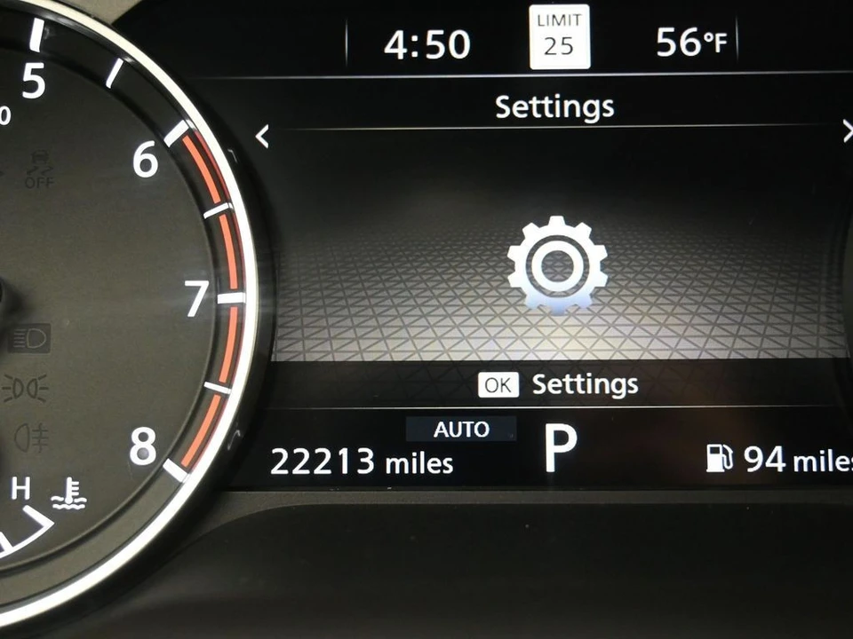 2023 Nissan Rogue - Image 16 of 21
