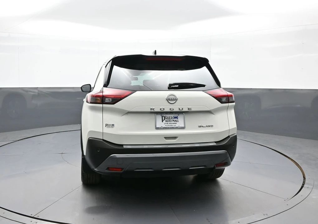 2023 Nissan Rogue - Image 7 of 21