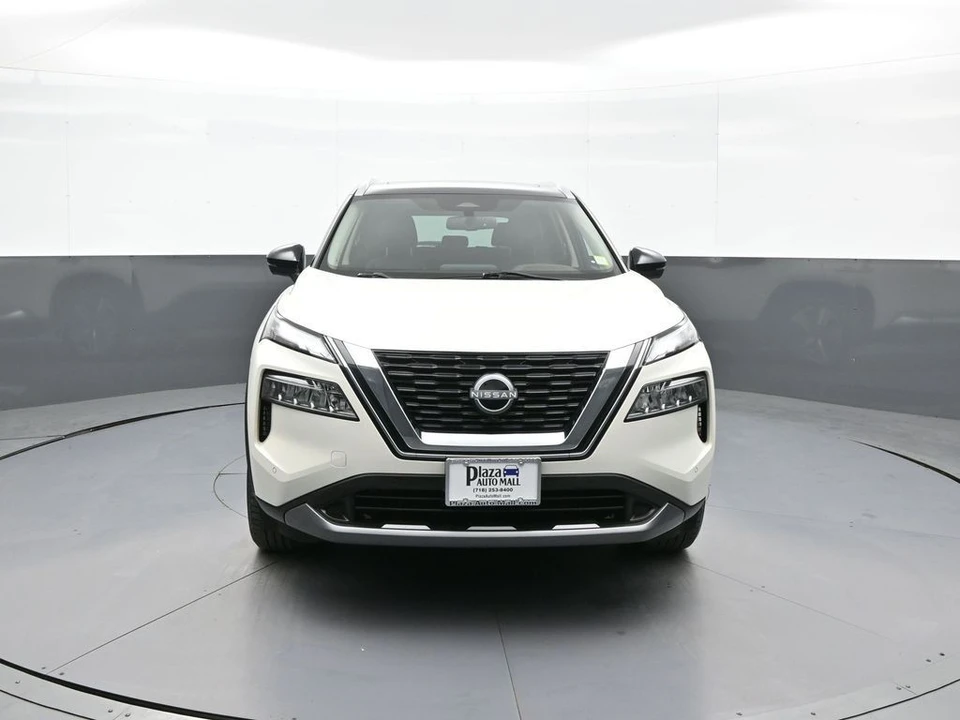 2023 Nissan Rogue - Image 2 of 21