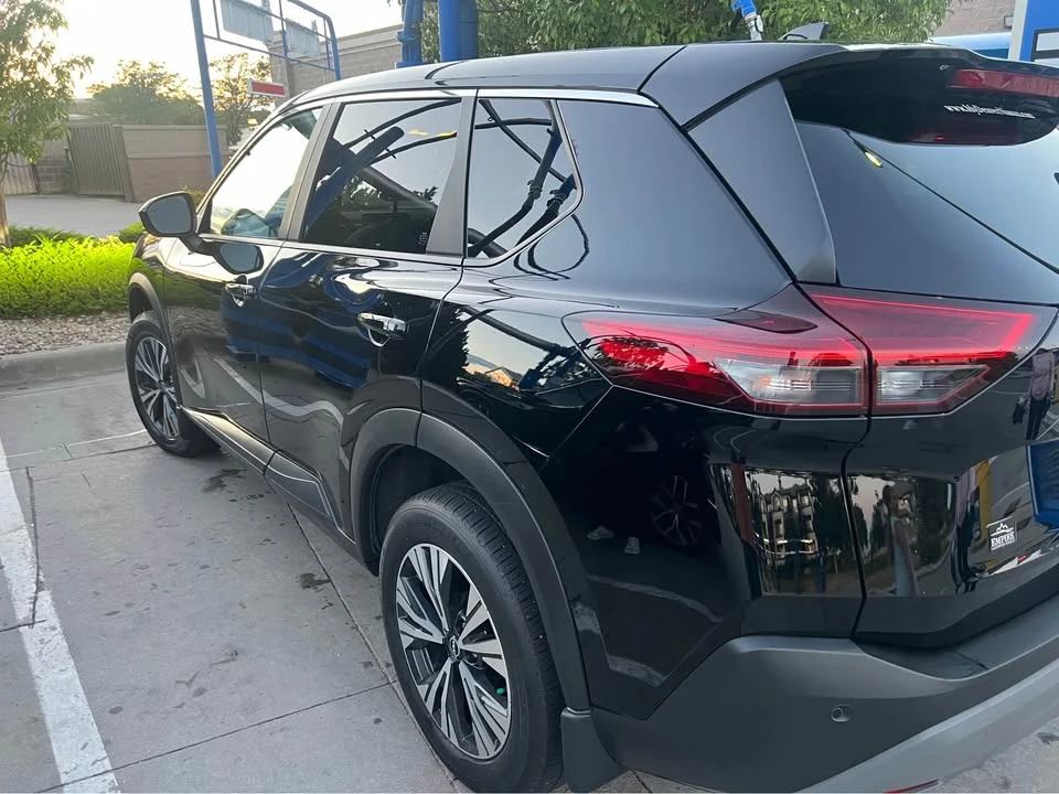 2023 Nissan Rogue - Image 6 of 7
