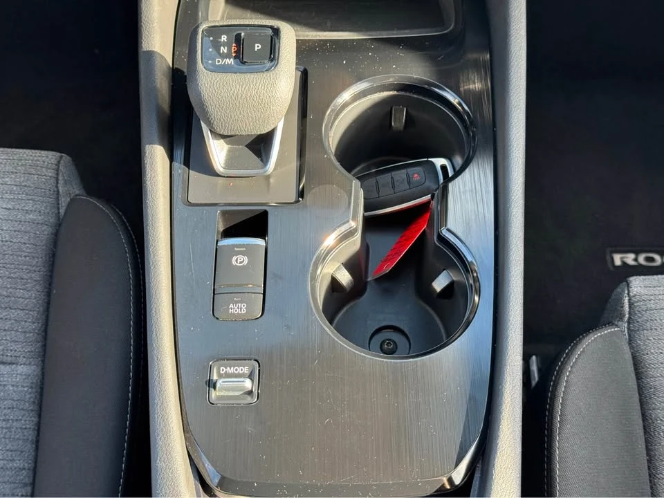 2023 Nissan Rogue - Image 16 of 20