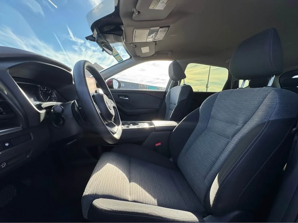 2023 Nissan Rogue - Image 8 of 14
