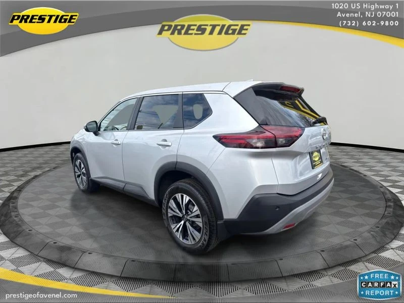 2023 Nissan Rogue - Image 7 of 12