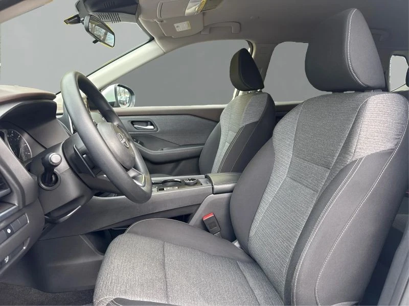 2023 Nissan Rogue - Image 9 of 12