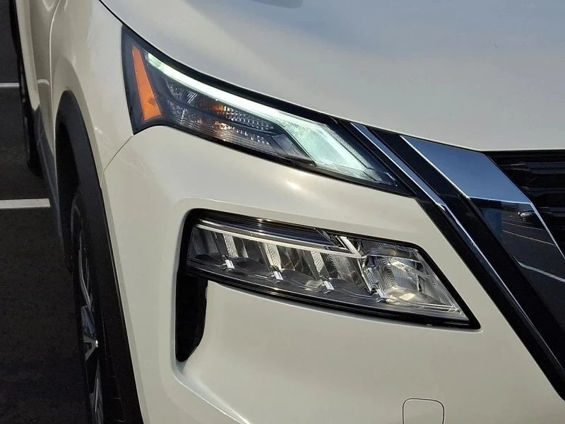 2023 Nissan Rogue - Image 9 of 12
