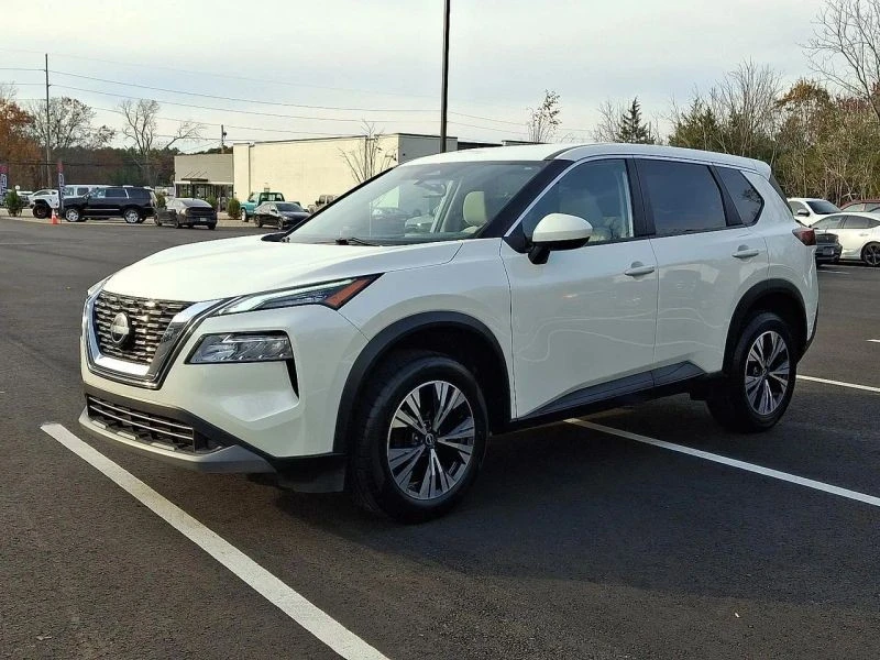 2023 Nissan Rogue - Image 3 of 12