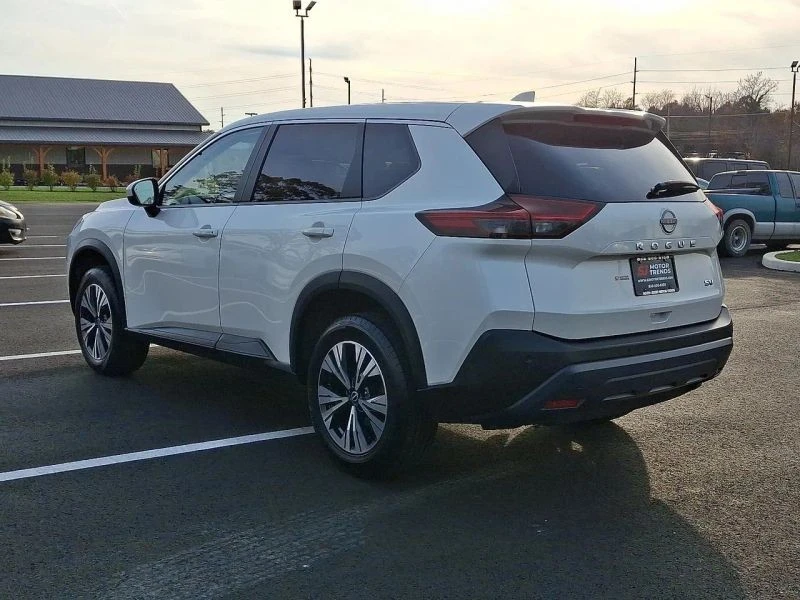 2023 Nissan Rogue - Image 4 of 12