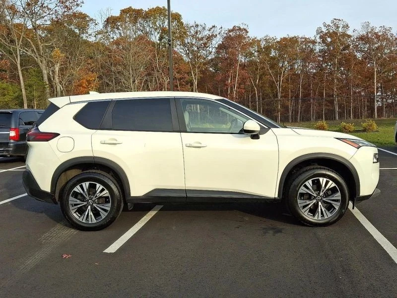 2023 Nissan Rogue - Image 7 of 12