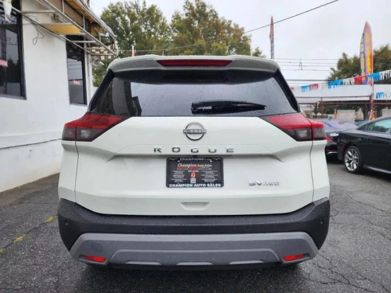 2023 Nissan Rogue - Image 5 of 12