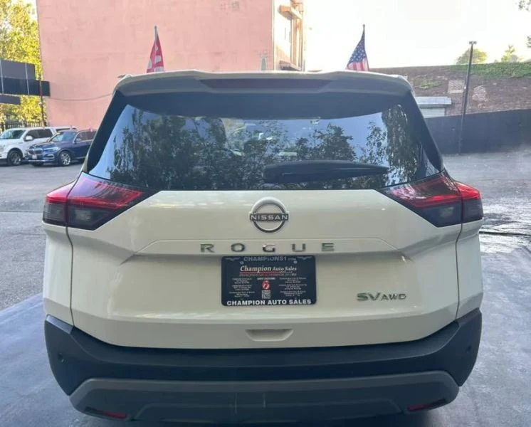 2023 Nissan Rogue - Image 6 of 12