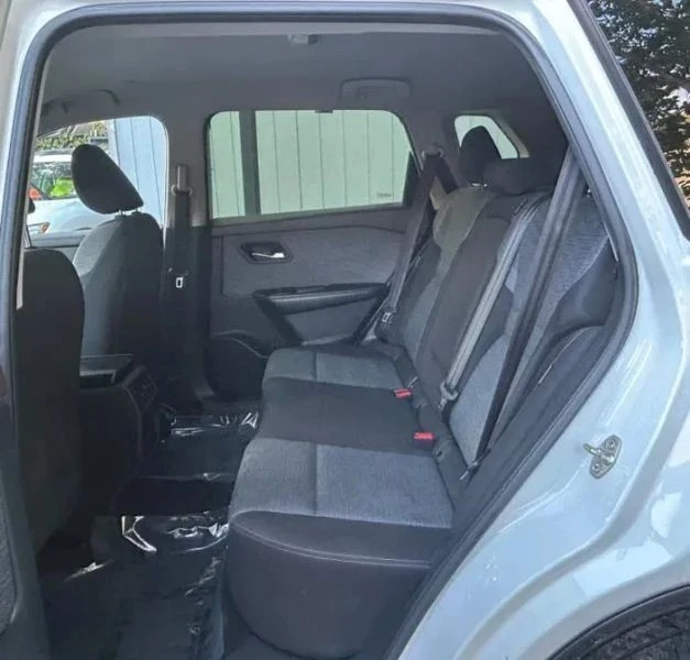 2023 Nissan Rogue - Image 11 of 12