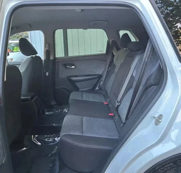 2023 Nissan Rogue - Image 11 of 12