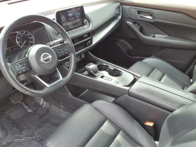 2023 Nissan Rogue - Image 17 of 25