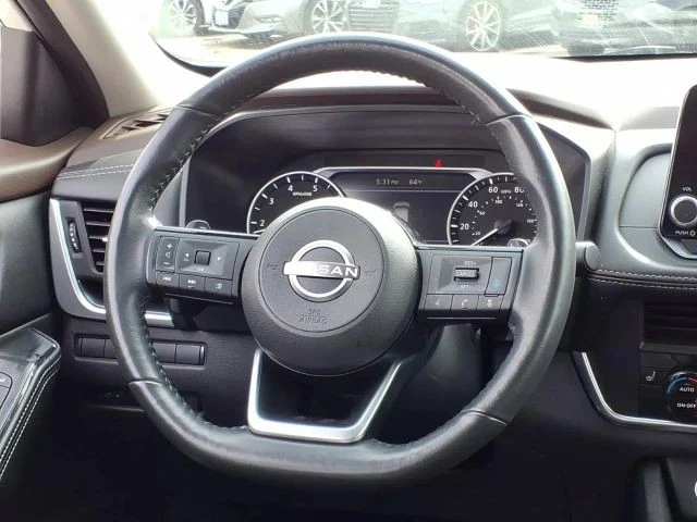 2023 Nissan Rogue - Image 11 of 25