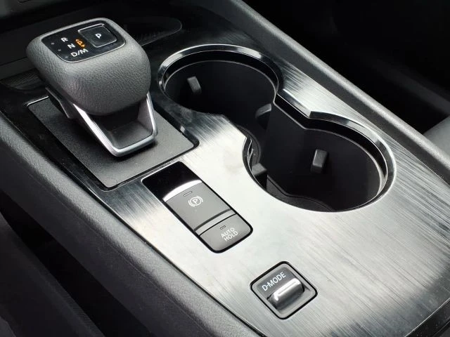 2023 Nissan Rogue - Image 21 of 25