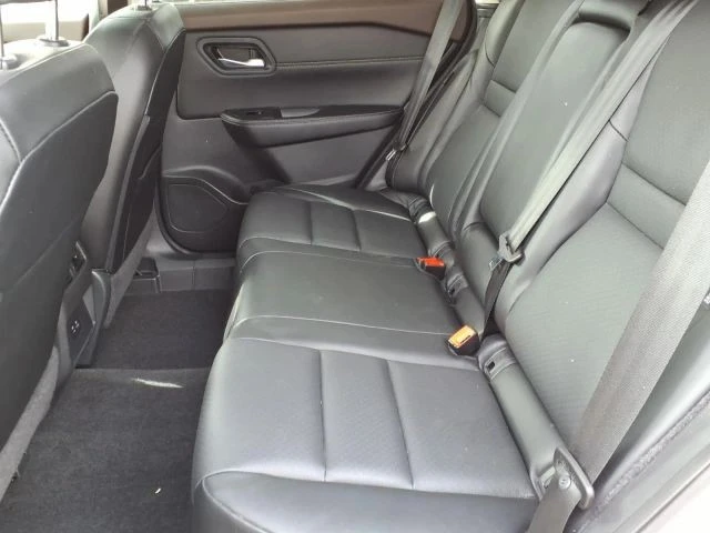 2023 Nissan Rogue - Image 13 of 25