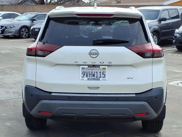 2023 Nissan Rogue - Image 5 of 25