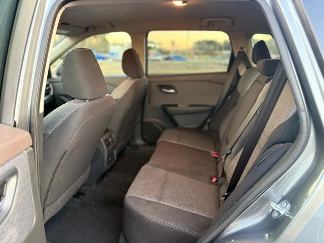 2023 Nissan Rogue - Image 9 of 12
