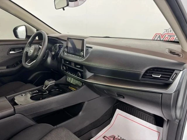 2023 Nissan Rogue - Image 12 of 12