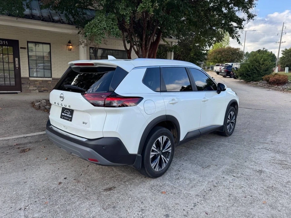 2023 Nissan Rogue - Image 3 of 18