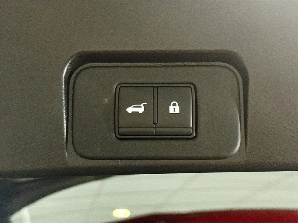 2023 Nissan Rogue - Image 21 of 21