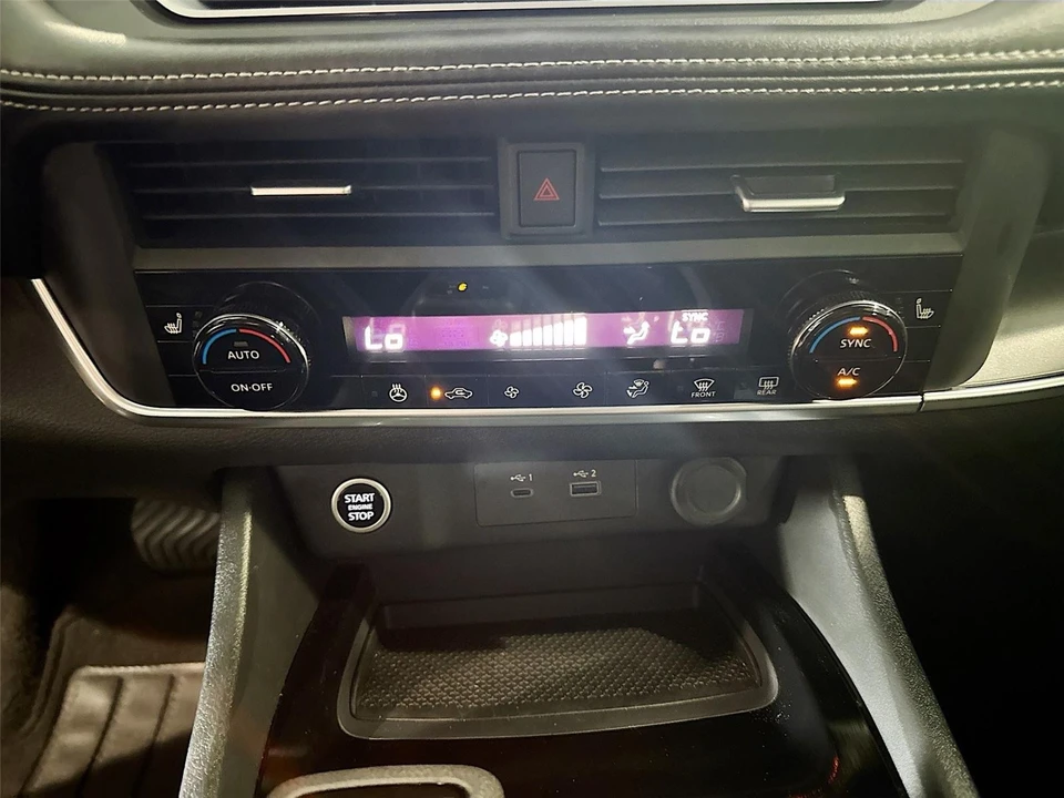 2023 Nissan Rogue - Image 13 of 21