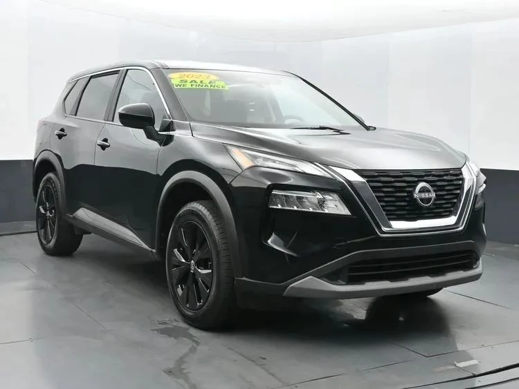 2023 Nissan Rogue - Image 2 of 12