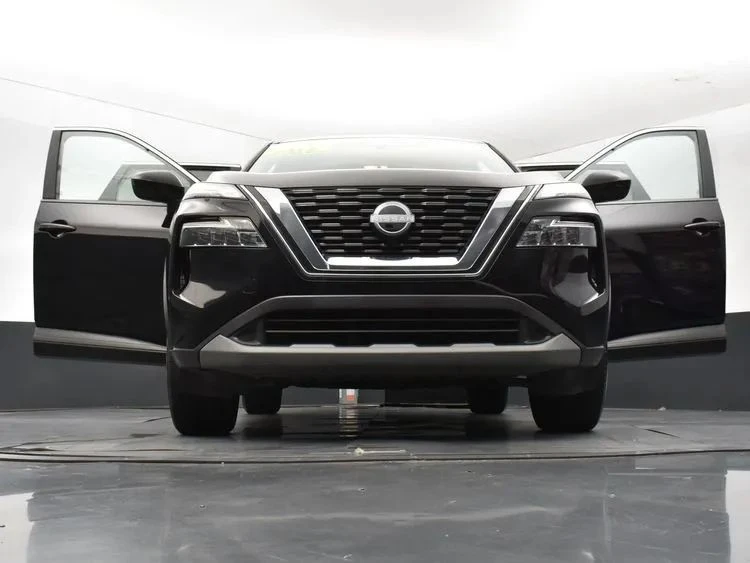 2023 Nissan Rogue - Image 11 of 12