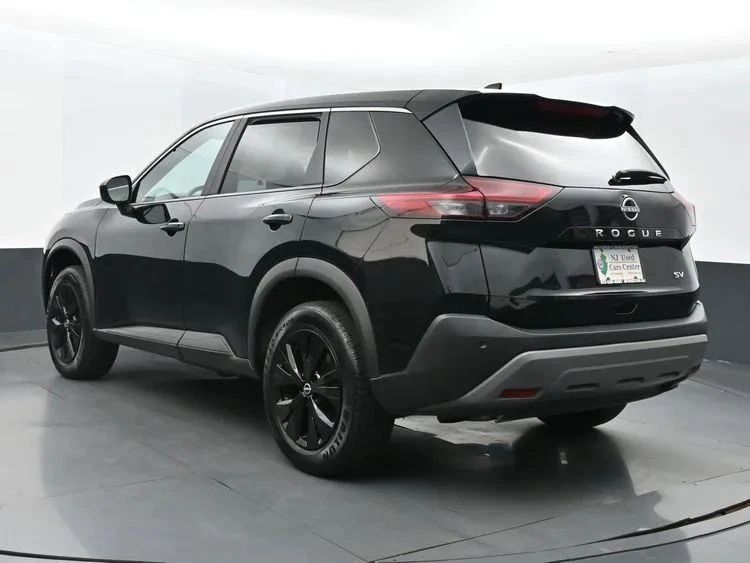 2023 Nissan Rogue - Image 9 of 12