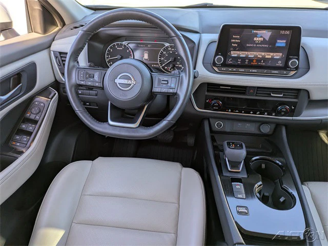 2023 Nissan Rogue - Image 17 of 21