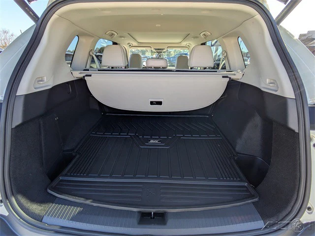 2023 Nissan Rogue - Image 13 of 21