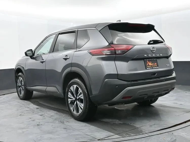 2023 Nissan Rogue - Image 9 of 12