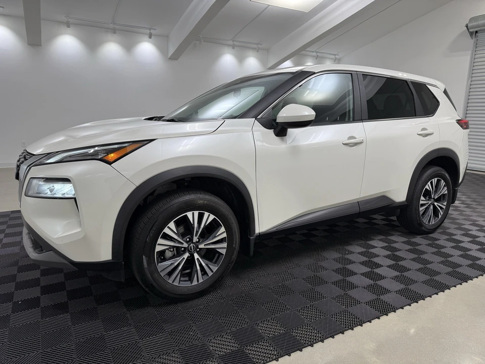 2023 Nissan Rogue - Image 3 of 21