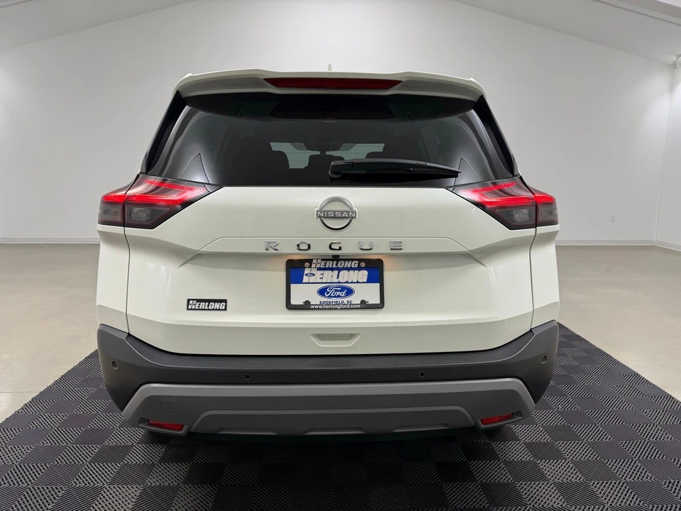 2023 Nissan Rogue - Image 7 of 21