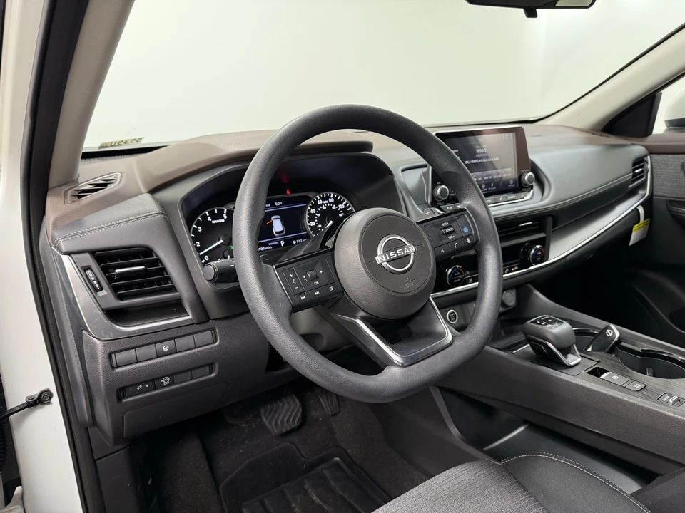 2023 Nissan Rogue - Image 12 of 12