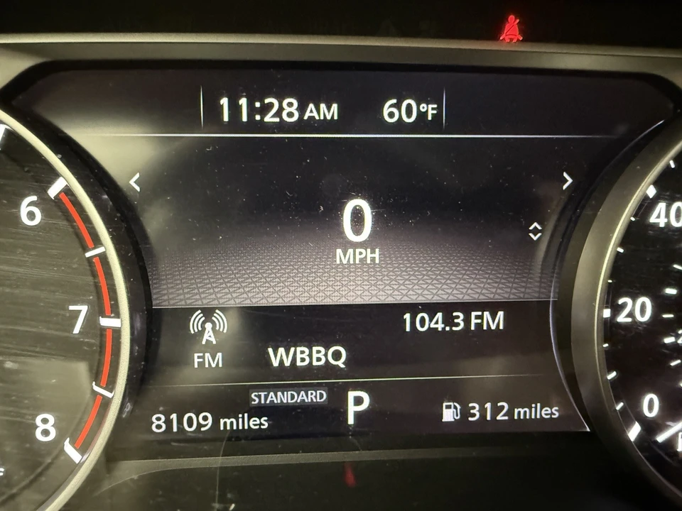 2023 Nissan Rogue - Image 18 of 21
