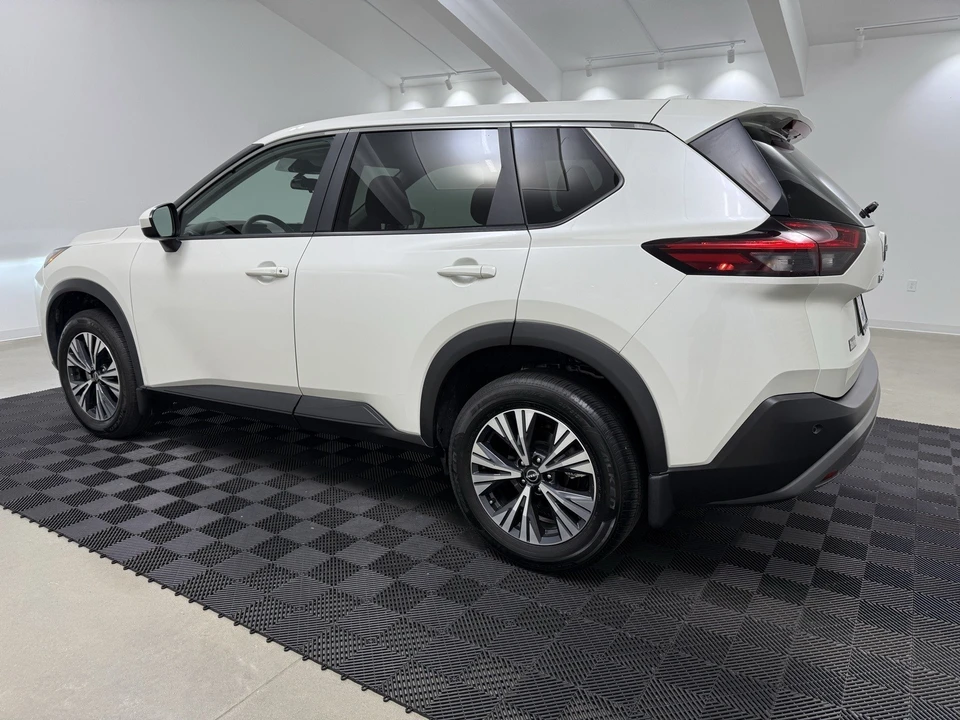 2023 Nissan Rogue - Image 5 of 12