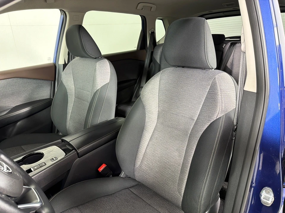 2023 Nissan Rogue - Image 14 of 21