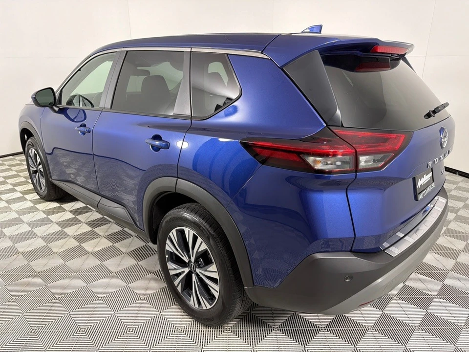 2023 Nissan Rogue - Image 8 of 21