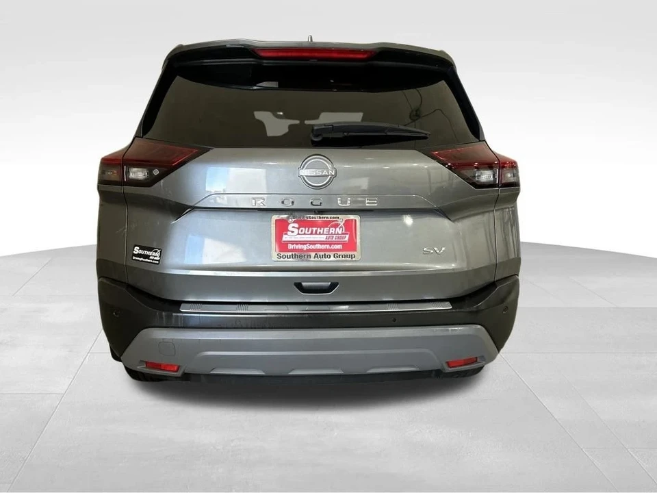 2023 Nissan Rogue - Image 10 of 12