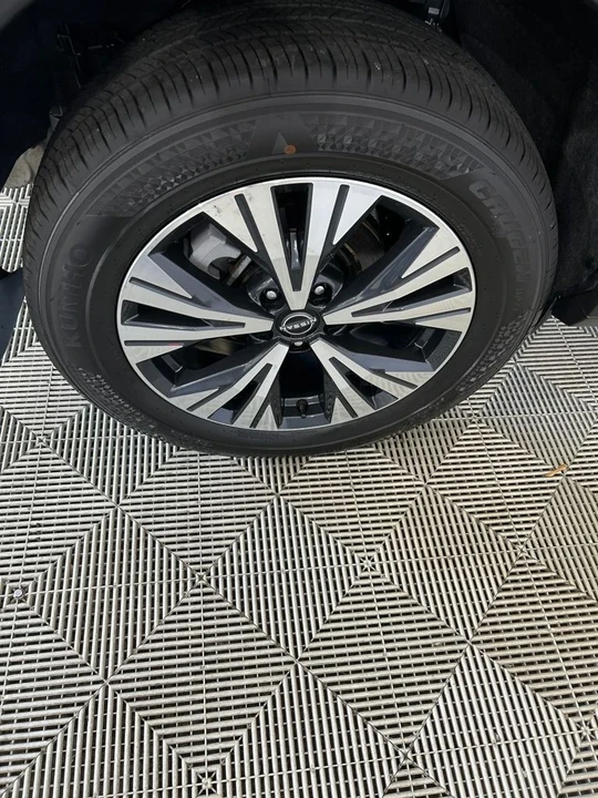 2023 Nissan Rogue - Image 12 of 12