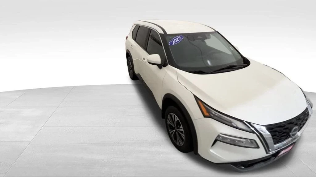 2023 Nissan Rogue - Image 7 of 12