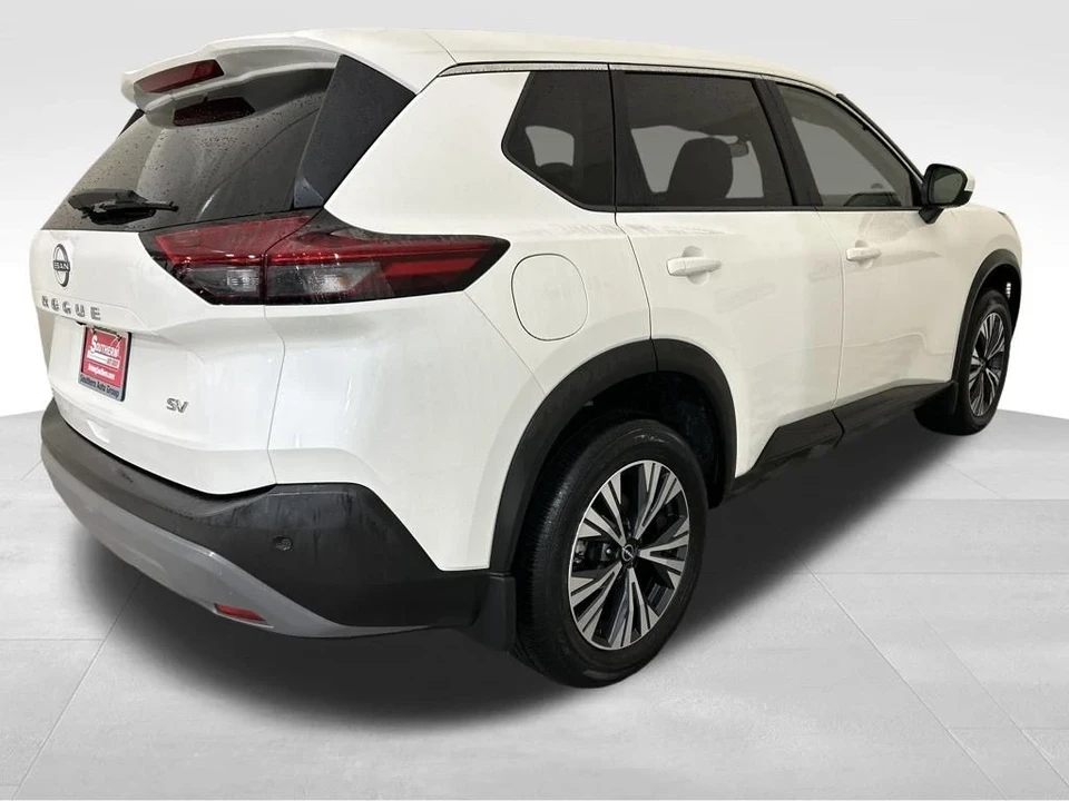 2023 Nissan Rogue - Image 11 of 12