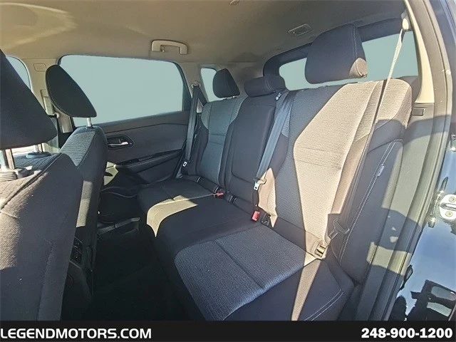2023 Nissan Rogue - Image 14 of 21