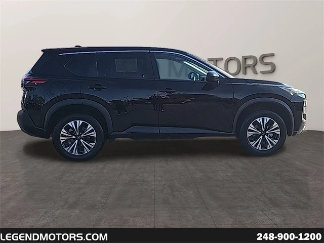 2023 Nissan Rogue - Image 9 of 21