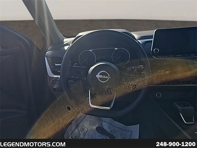 2023 Nissan Rogue - Image 20 of 21