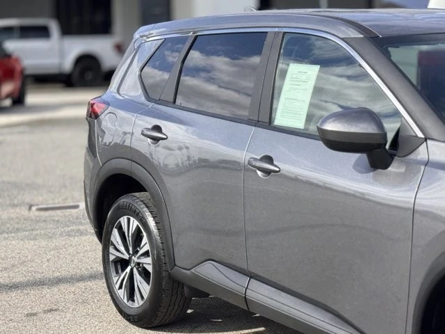 2023 Nissan Rogue - Image 5 of 12