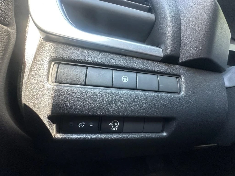 2023 Nissan Rogue - Image 9 of 21
