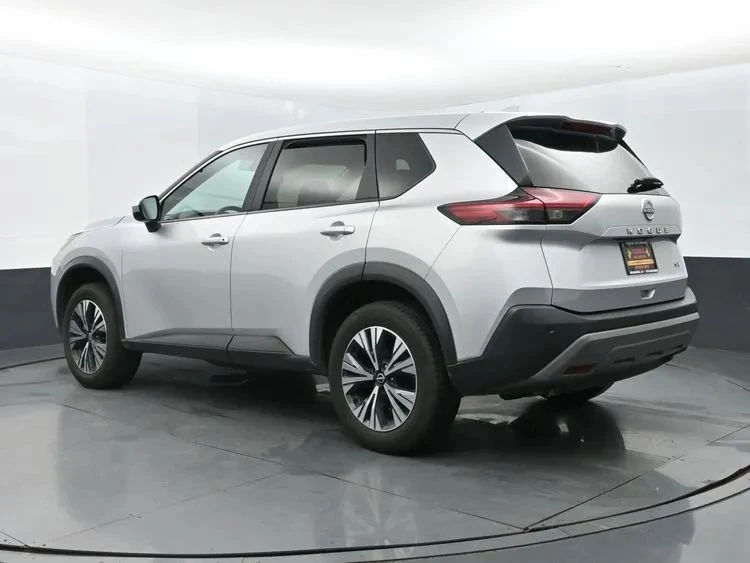 2023 Nissan Rogue - Image 9 of 12